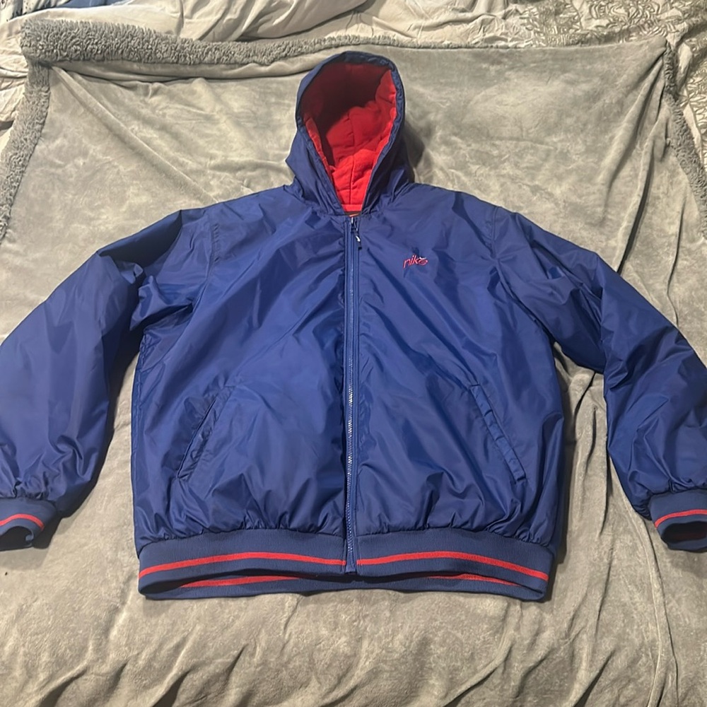 Plush Nike water resistant jacket!